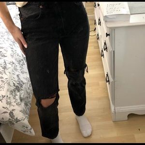 Black mom jeans